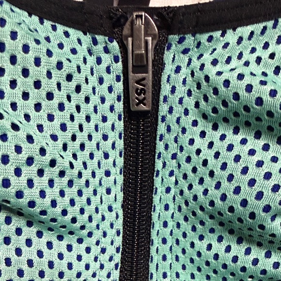 VSX Mesh Sports Bra - Mint and Black - Picture 3 of 6